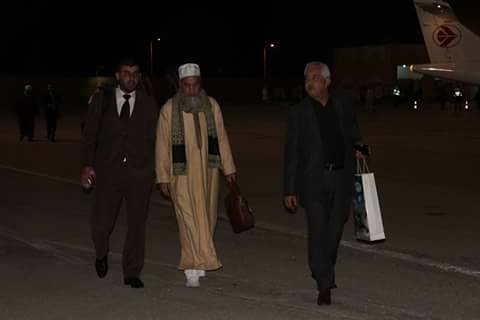 وصول مجموعة أخرى من ضيوف الملتقى يتقدمهم الشيخ شمس الدين